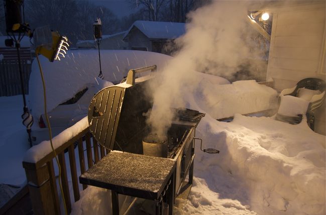 Grilling in the blizzard
2ft of snow and 17 degrees, perfect grilling weather
Keywords: blizzard