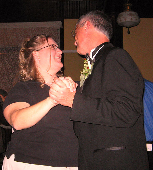 Julie and Dad dance
At Emily's wedding
Sept. 30, 2006
