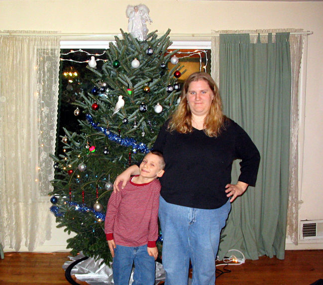 Julie and James and the Christmas tree
Christmas 2005
Keywords: James Christmas Julie