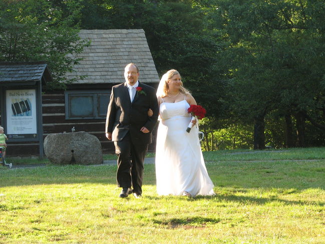 Julie and Mike arrive for the reception
Wedding Day August 5, 2006
Big Meadows Campground
Shenandoah National Park, VA
Keywords: Mike Jule_Roetto